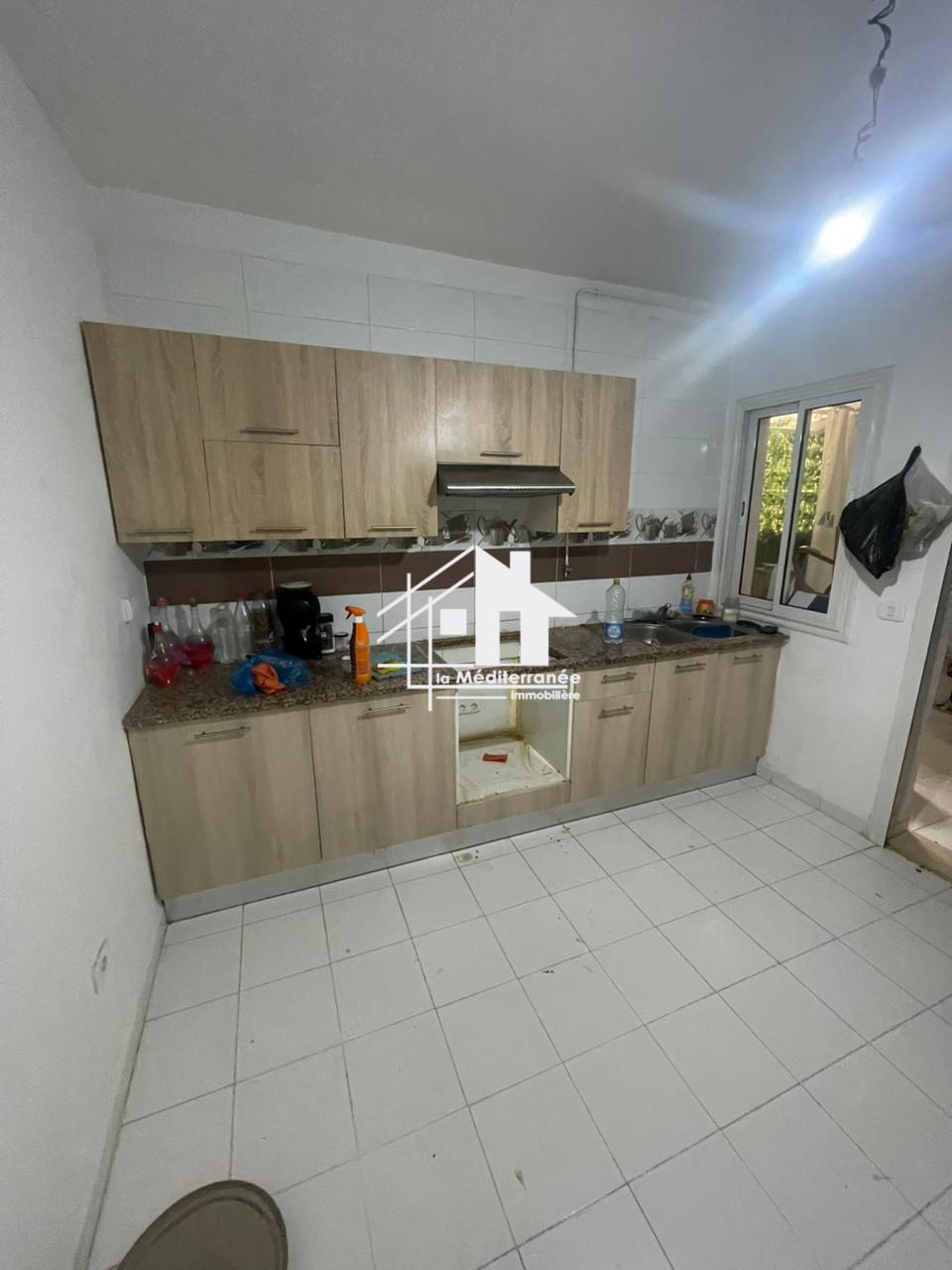 A louer appartement S+2 hst au Rdc à manouba