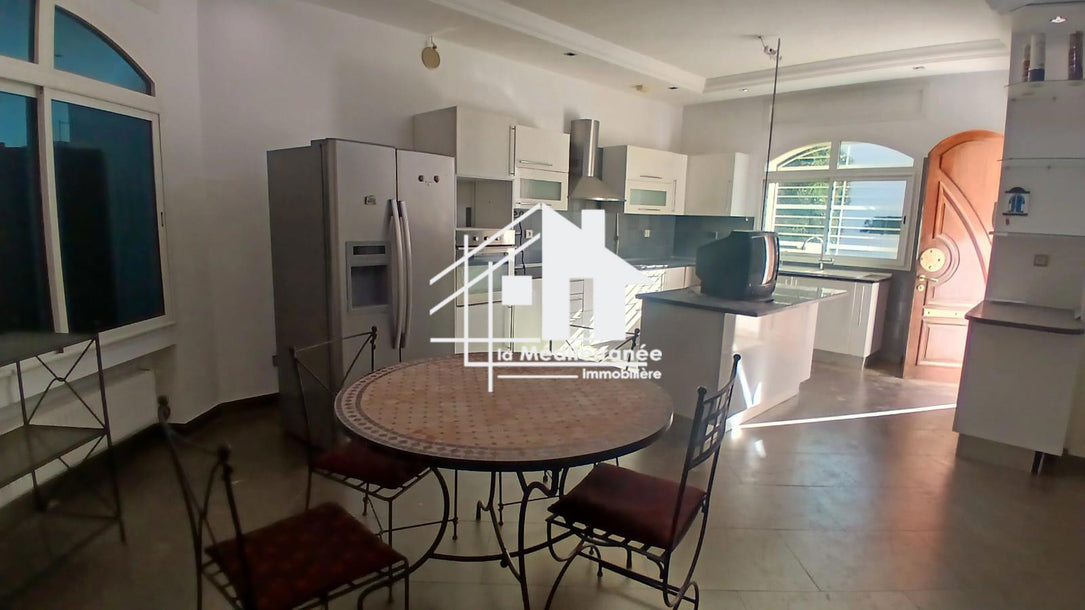 A vendre une villa S+6 gammarth