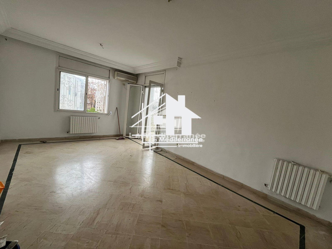 À louer Appartement S+3 au bardo