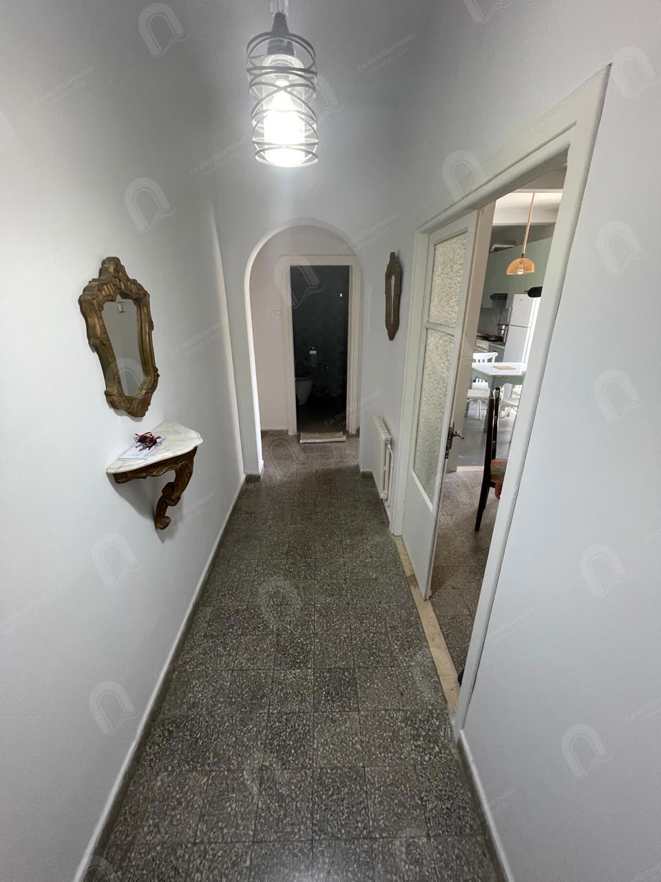 A louer étage de villa S+4 à cité rommana