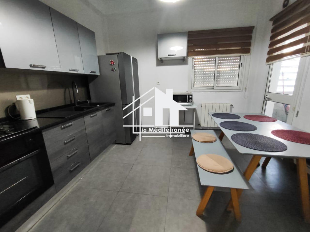 A louer un S+2 meublé à Chotrana 1