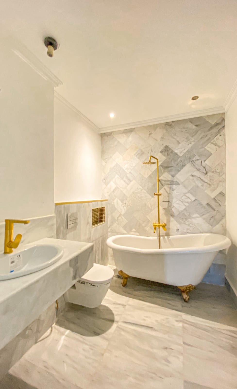 A Louer appartement S4 avec piscine et jardin
