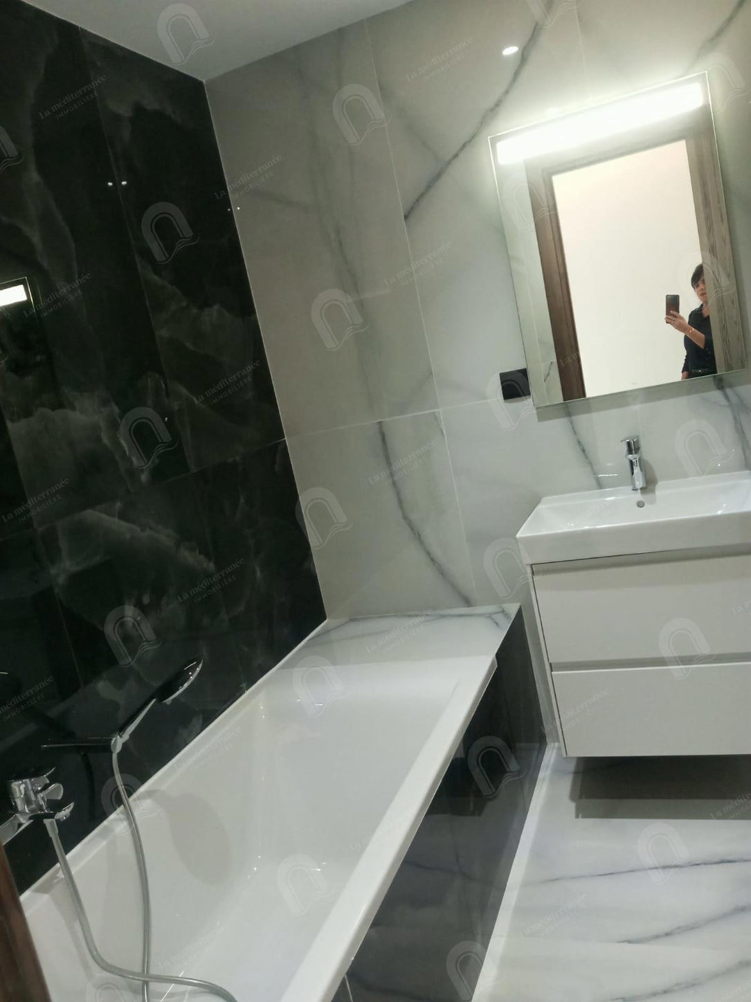 A vendre S+3 à la nouvelle soukra  direct promoteur