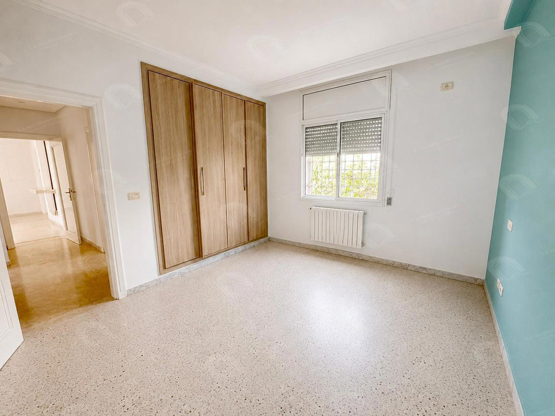 A louer appartement s+3 au Bardo