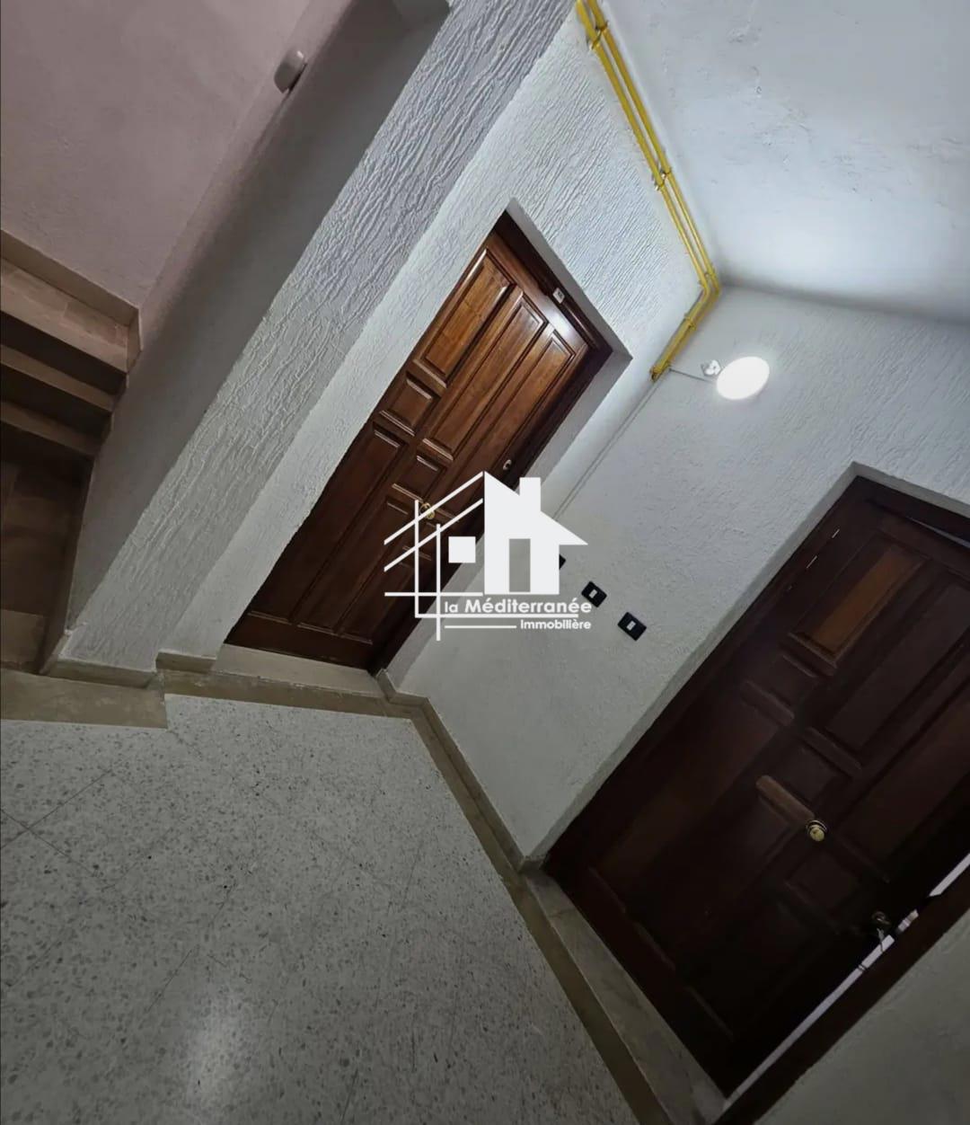 A louer appartement S+2 hst à manouba