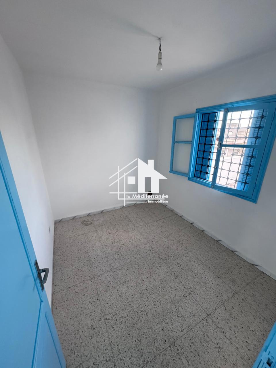 A louer un étage de villa S+2 au Bardo