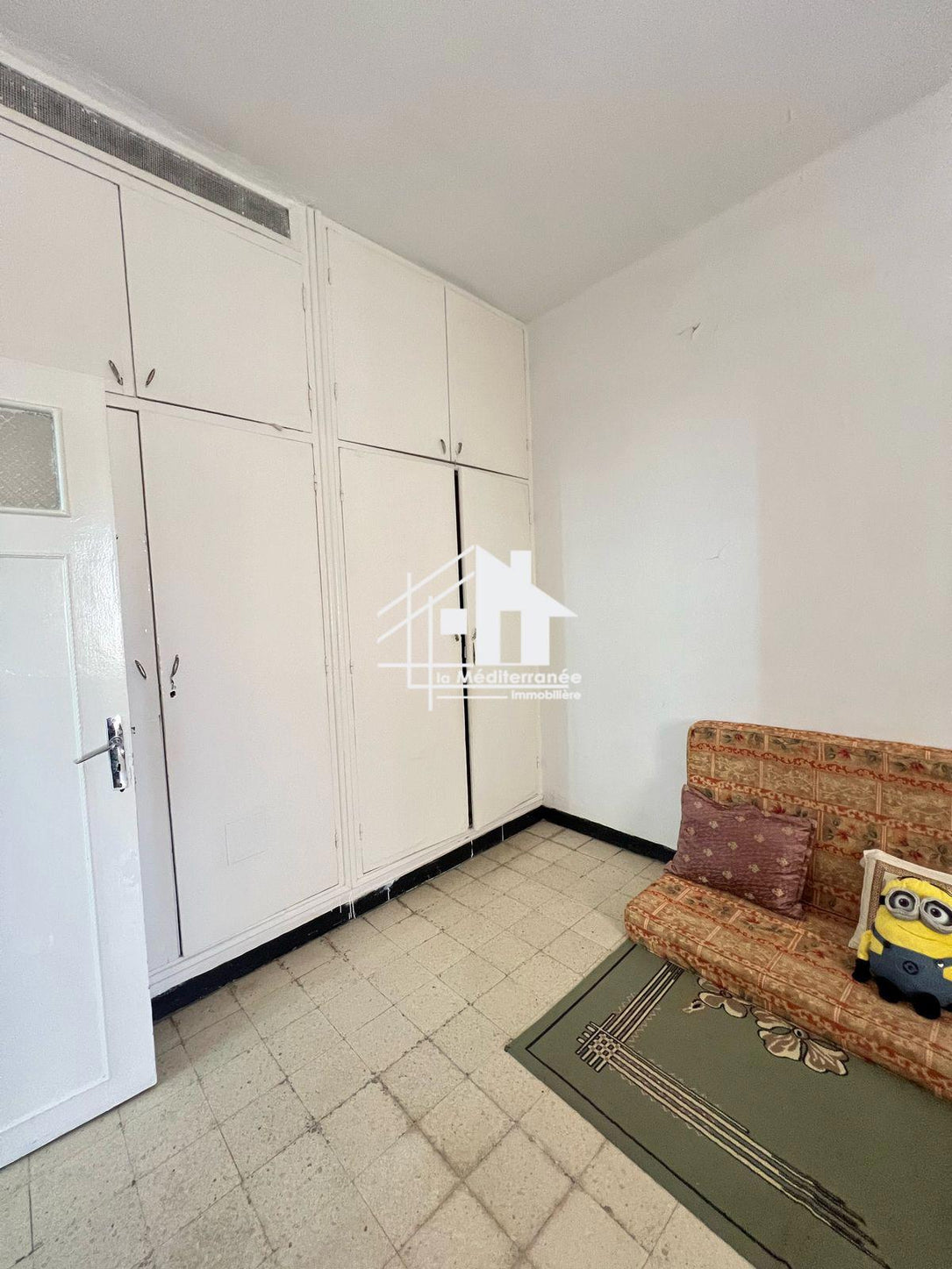 À vendre villa avec deux appartements,studio et jardin à saint clément bardo