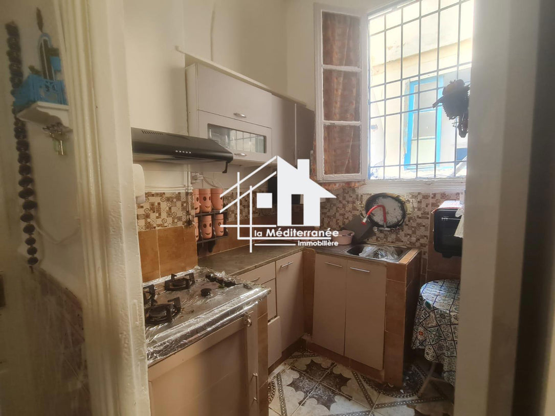 A vendre appartement s2 au Centre ville Tunis